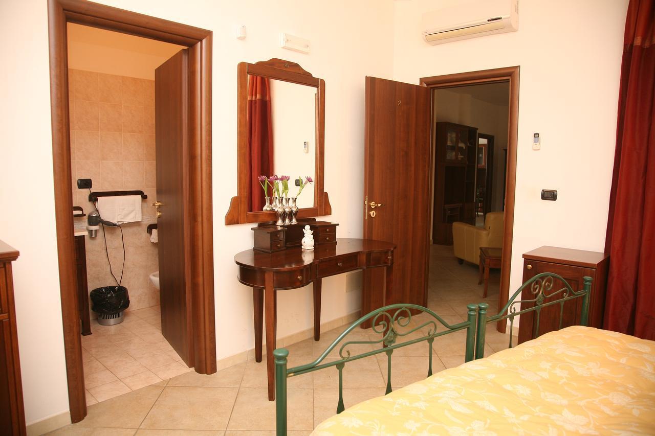 Residence Angelica Oria  Extérieur photo